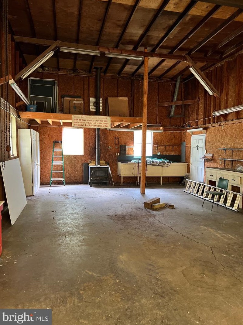 936 Frog Hollow Rd, Winchester VA  22603-2528 exterior