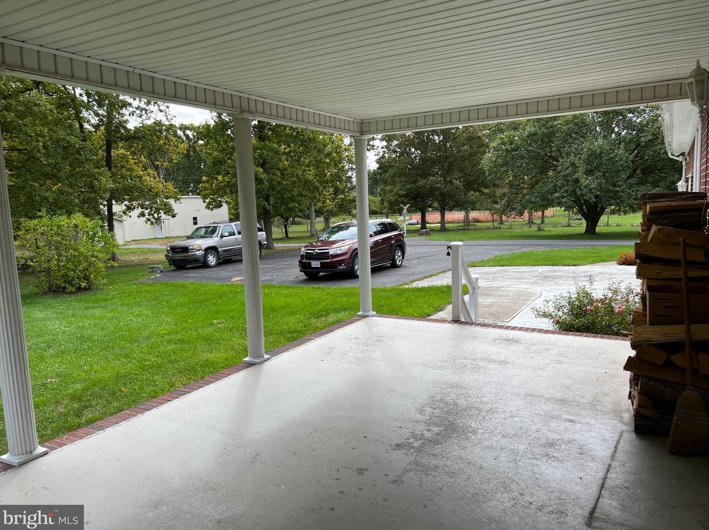 936 Frog Hollow Rd, Winchester VA  22603-2528 exterior