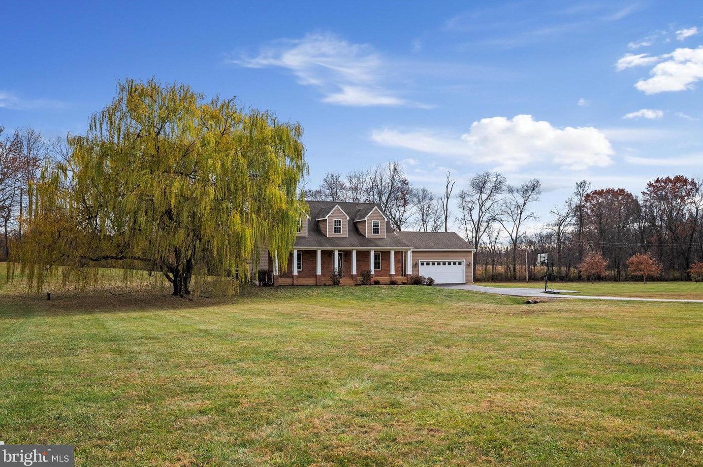 220 Crimson Dr, Winchester, VA 22603-2583