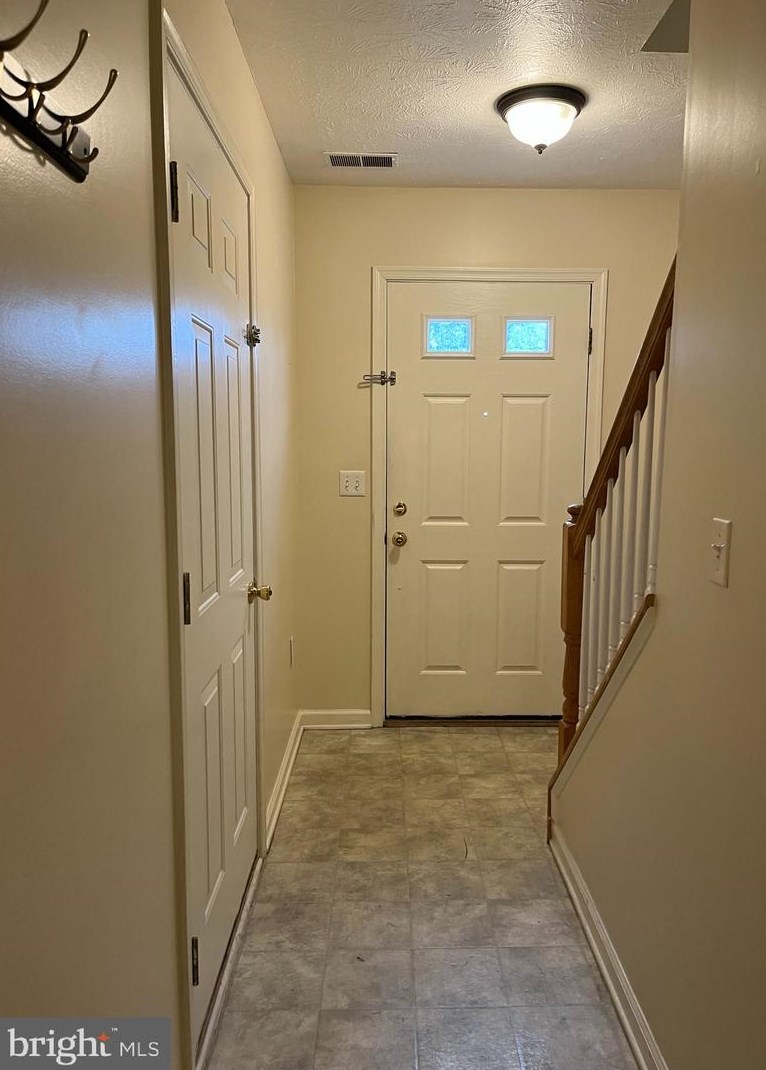 144 Windstone Dr, Winchester, VA 22602