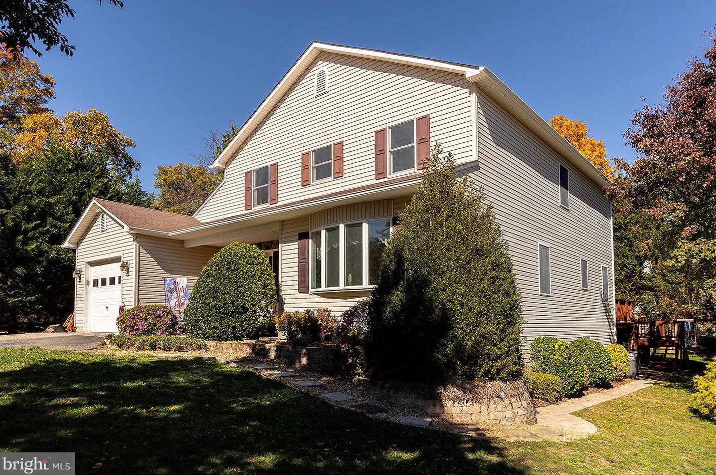 103 Jasmine Ct, Stephens City, VA 22655-2392