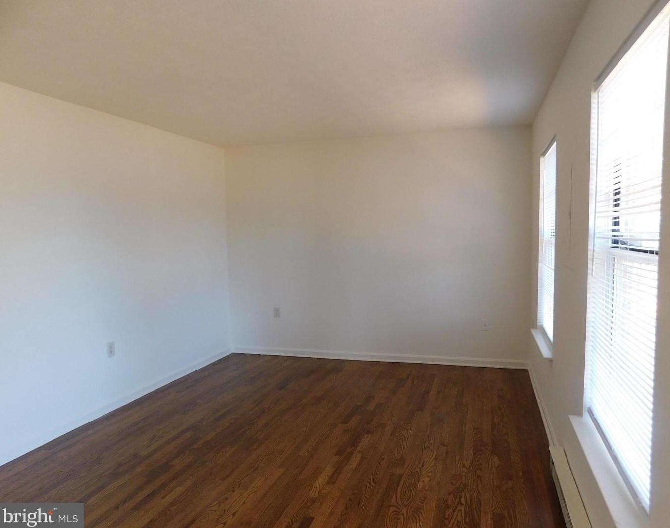 143 Little River Dr, Winchester, VA 22602