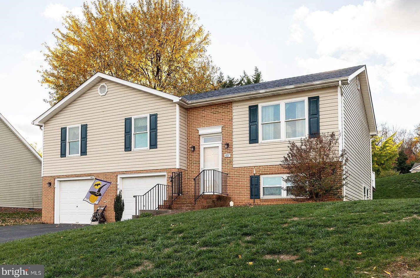 107 Clevenger Ct, Winchester, VA 22601-2857