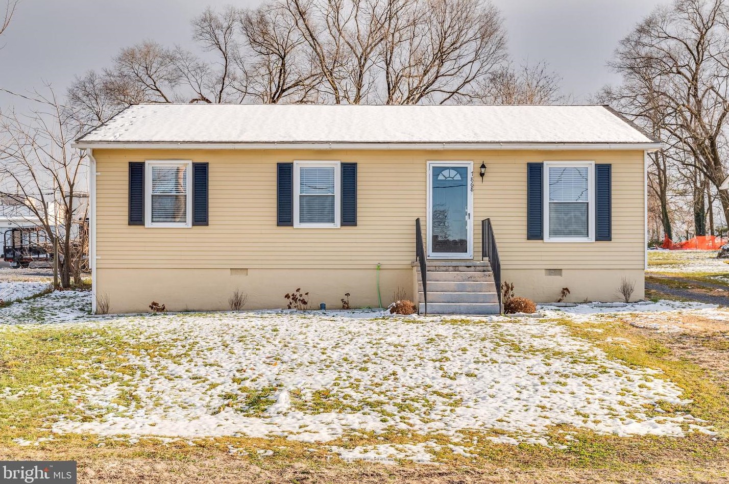 7868 Senseney Ave, Middletown, VA 22645