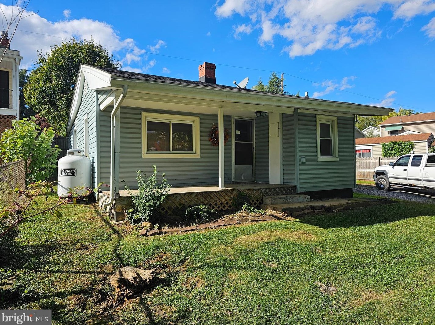 1063 Foreman Ln, Winchester, VA 22603-8678