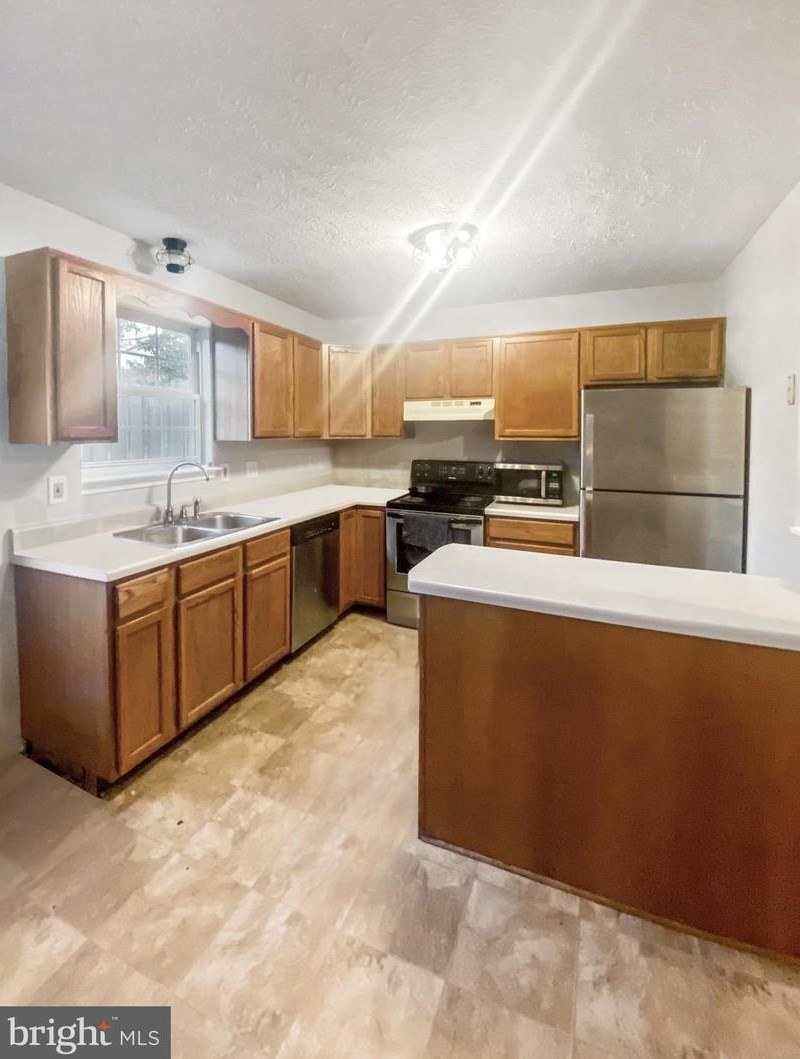 300 Sutton Ct, Winchester, VA 22601