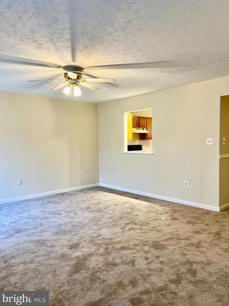 307 Sherando Cir, Stephens City VA  22655-4035 exterior