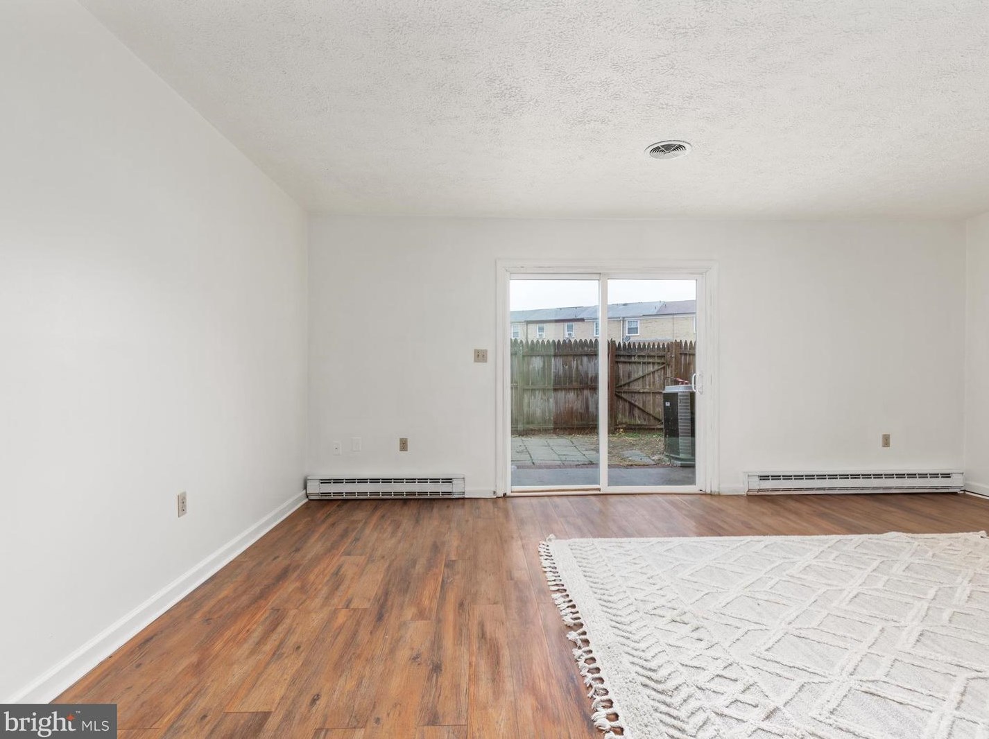 142 Hackberry Dr, Stephens City, VA 22655