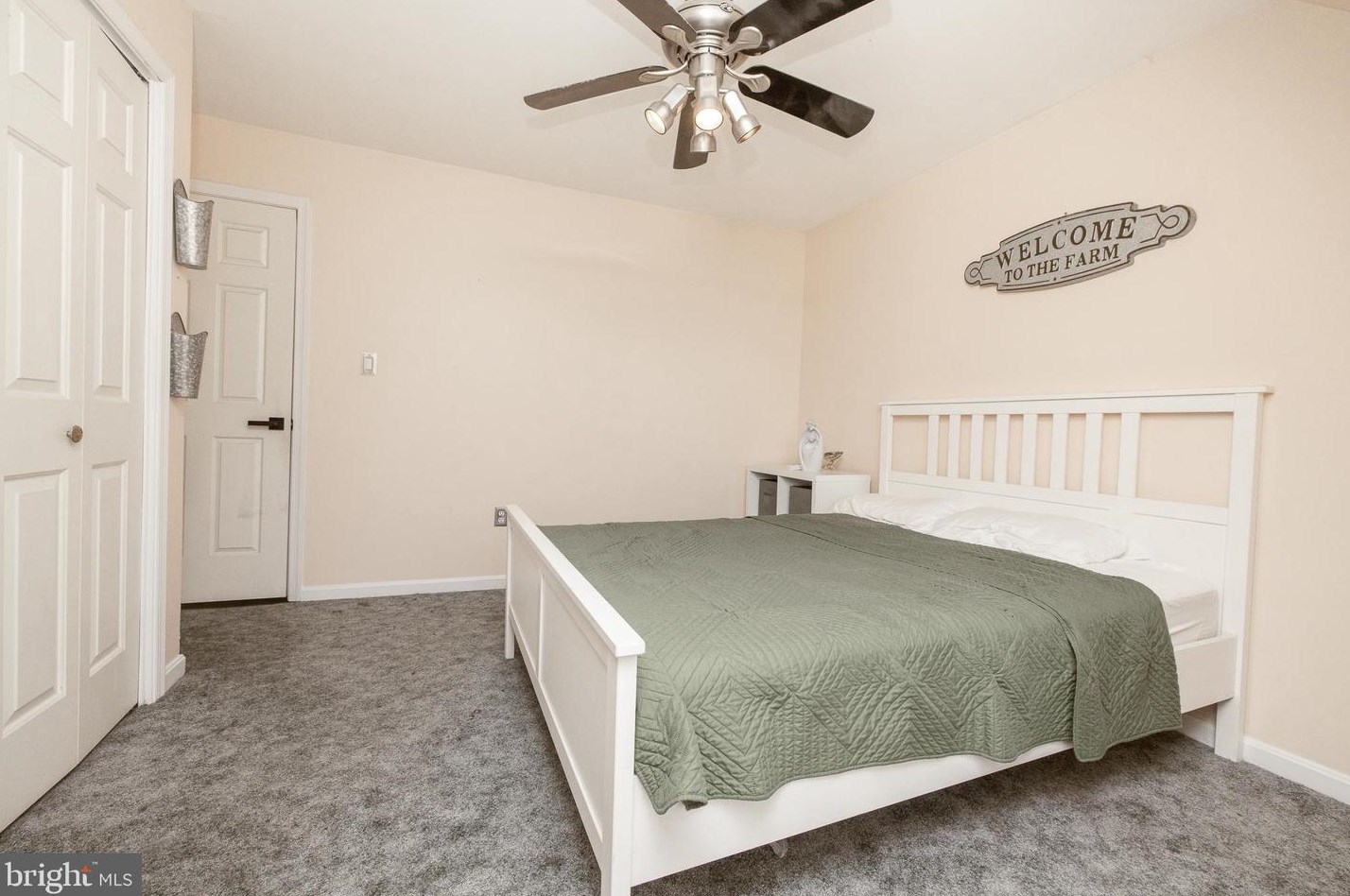 317 Pembridge Dr, Winchester VA  22602-6852 exterior