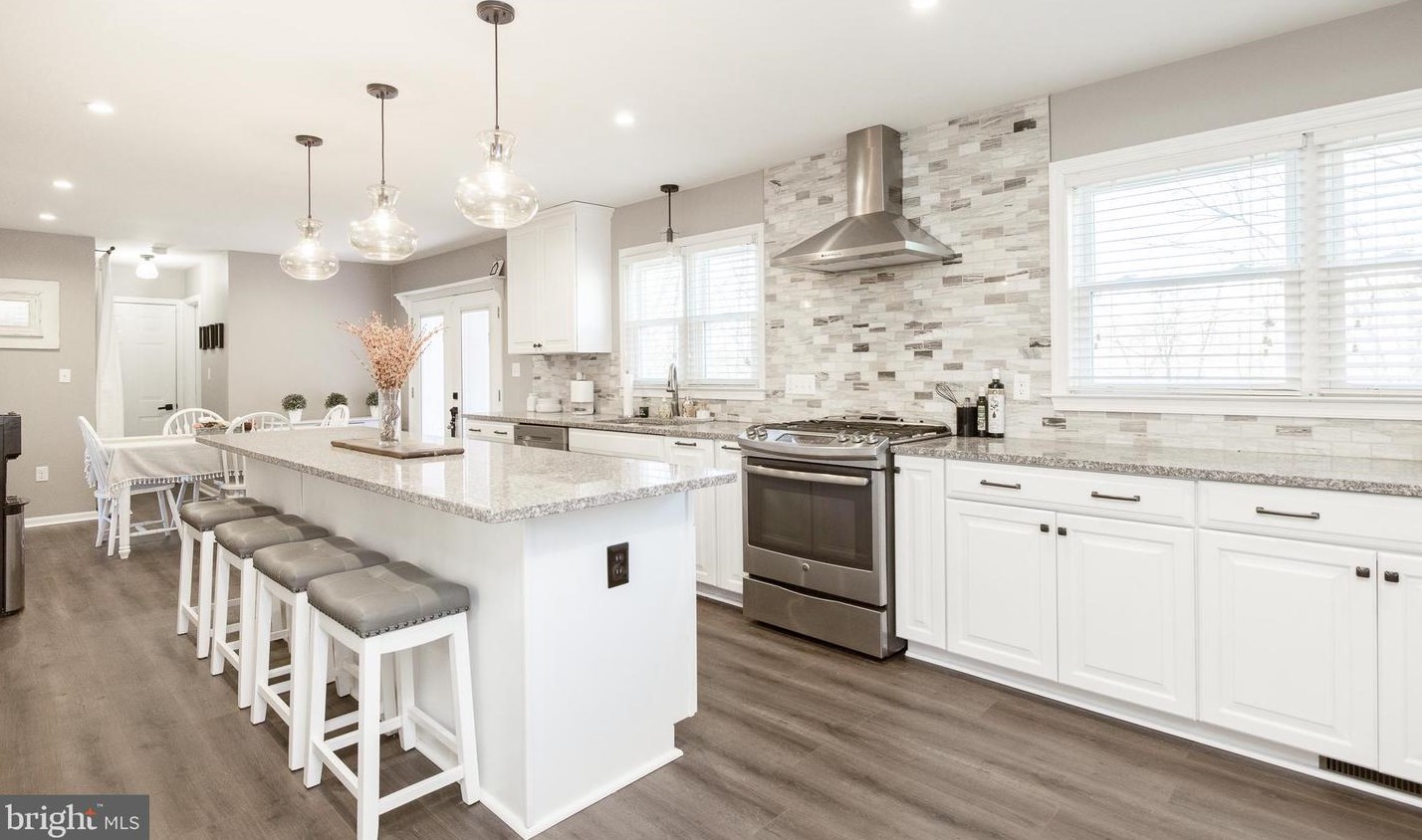 317 Pembridge Dr, Winchester VA  22602-6852 exterior