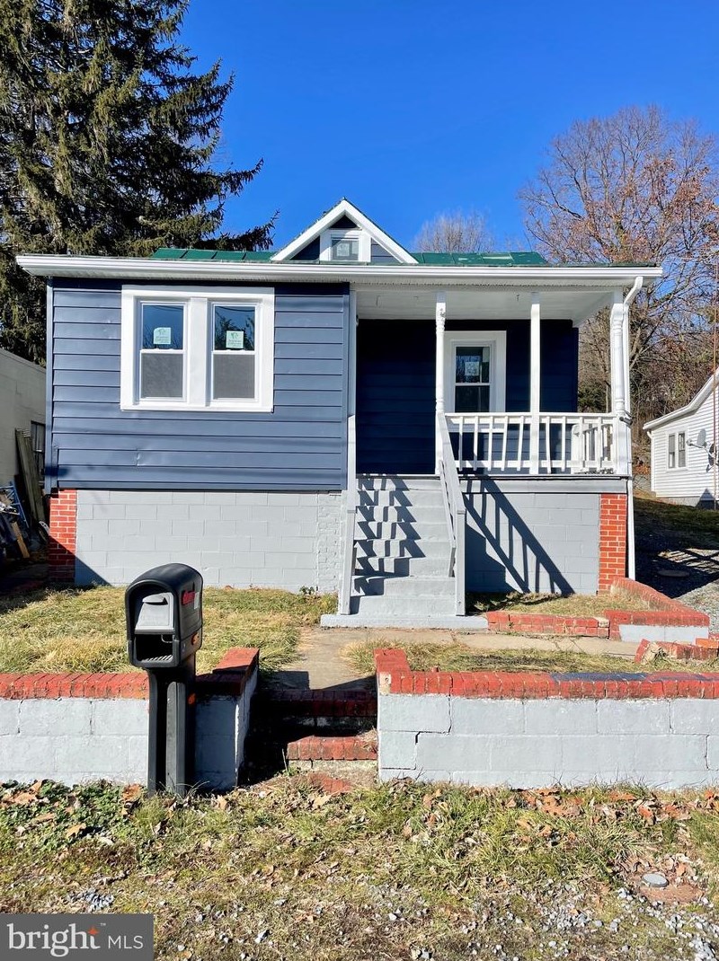 1129 Purcell Ln, Winchester, VA 22603