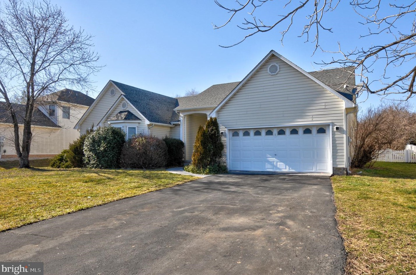 112 Queens Way, Stephens City, VA 22655