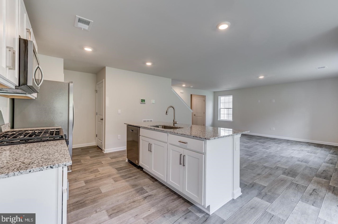 5205 Crooked Ln, Stephens City VA  22655-2895 exterior