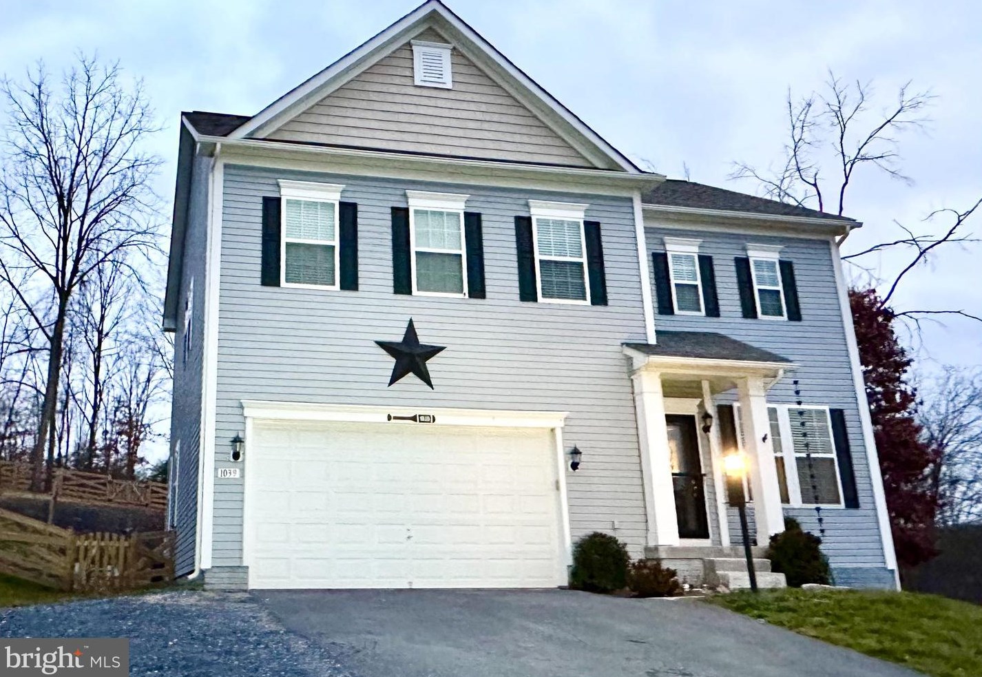 1039 W Masters Dr, Cross Junction, VA 22625