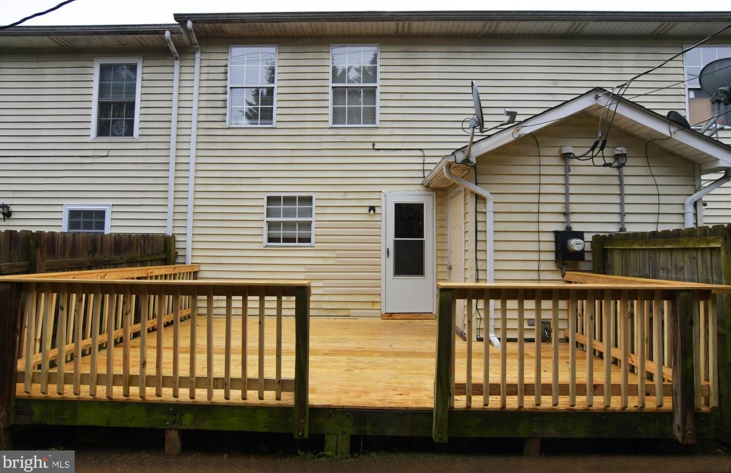 221 Nottoway Dr, Stephens City, VA 22655