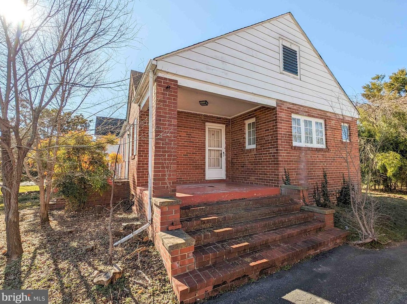 7983 Church St, Middletown, VA 22645