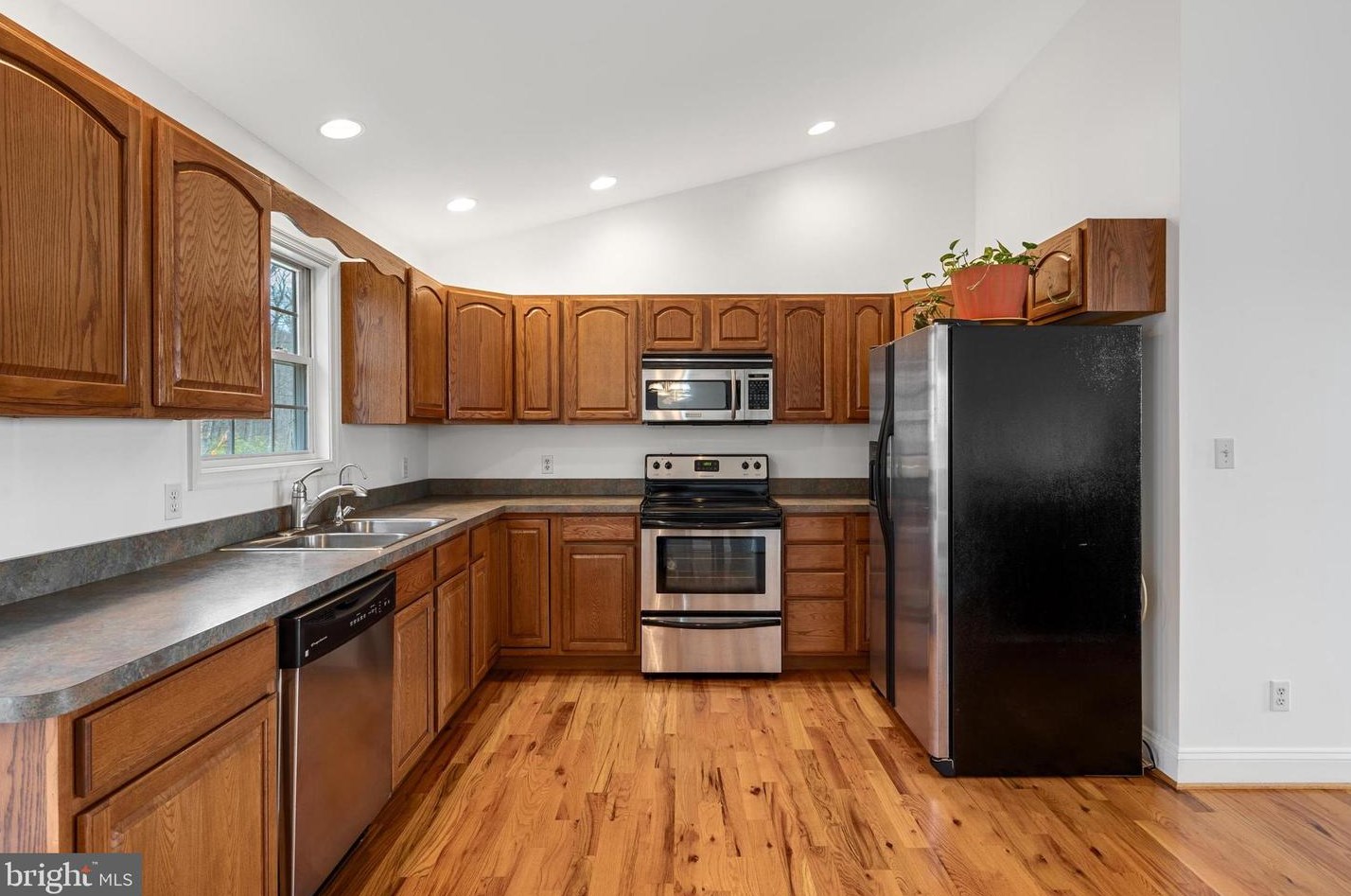 204 Hawk Trl, Winchester VA  22602-1437 exterior