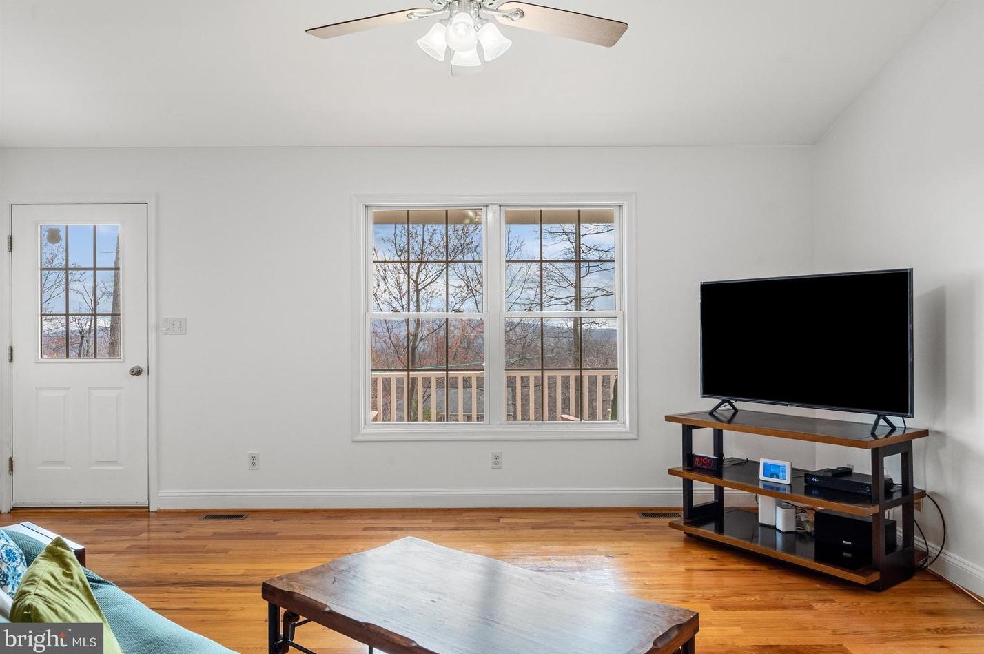 204 Hawk Trl, Winchester VA  22602-1437 exterior
