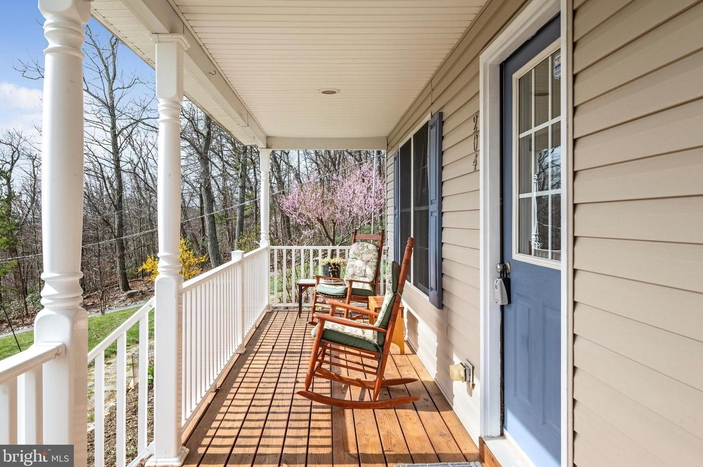 204 Hawk Trl, Winchester VA  22602-1437 exterior