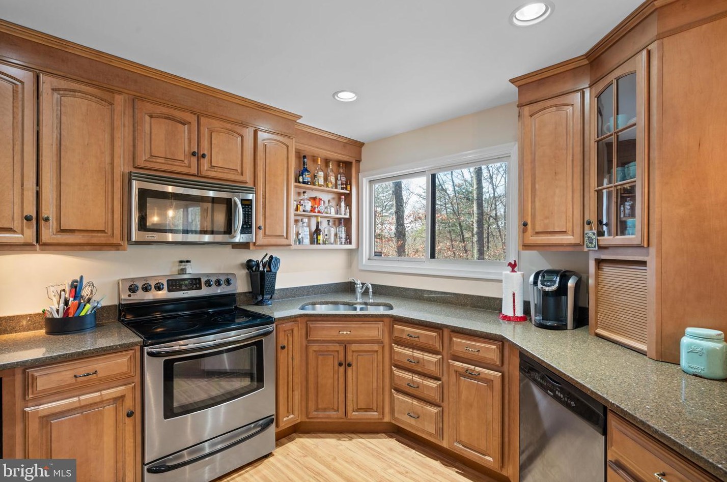 489 Estate Dr, Winchester VA  22603-2402 exterior