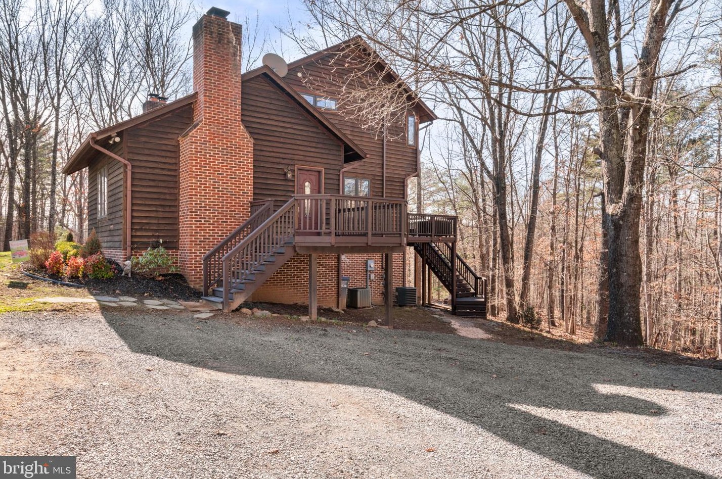 489 Estate Dr, Winchester VA  22603-2402 exterior