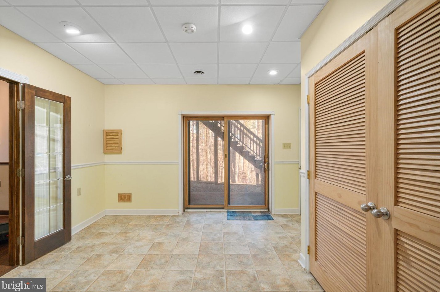489 Estate Dr, Winchester VA  22603-2402 exterior