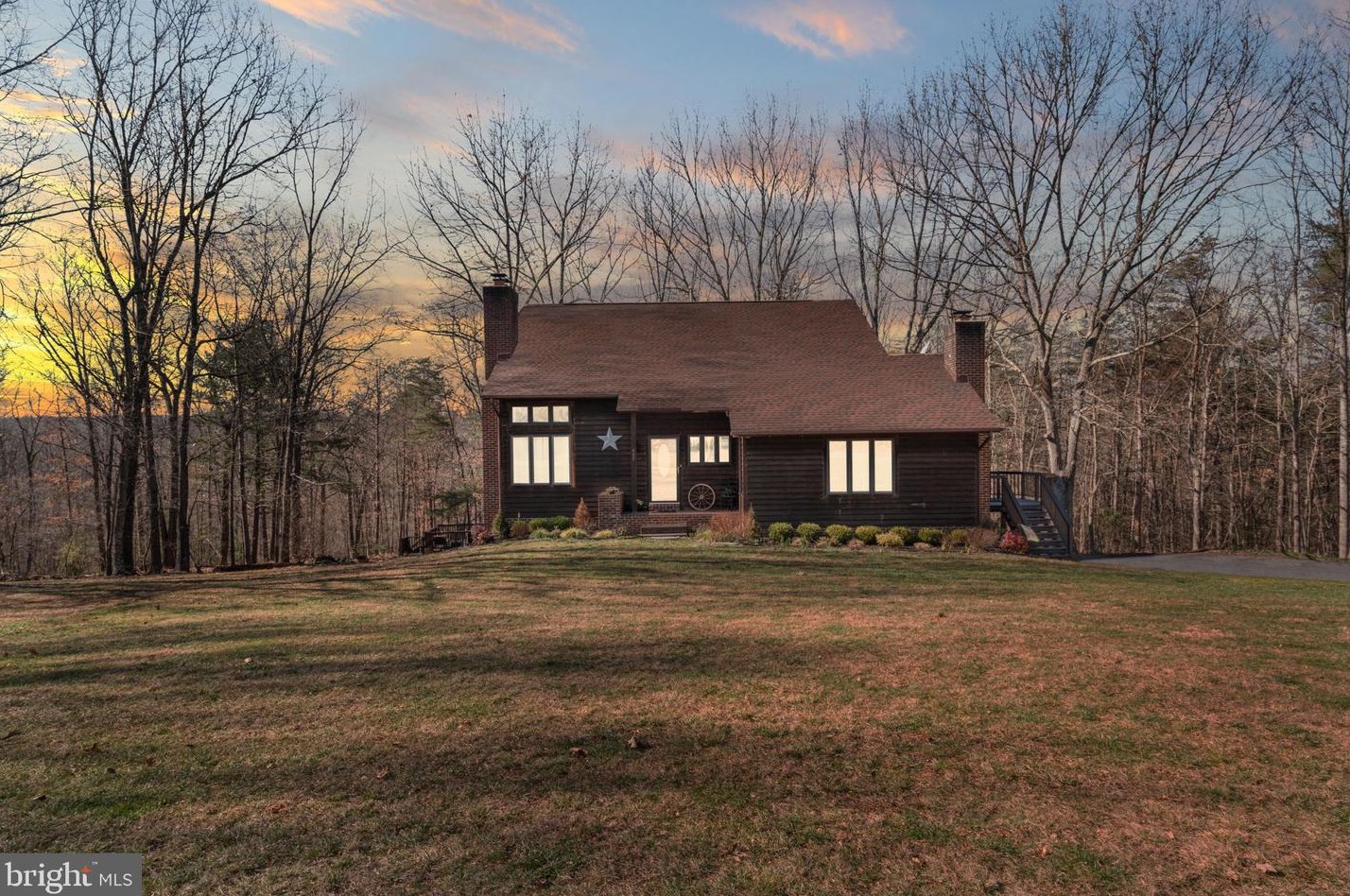 489 Estate Dr, Winchester VA  22603-2402 exterior