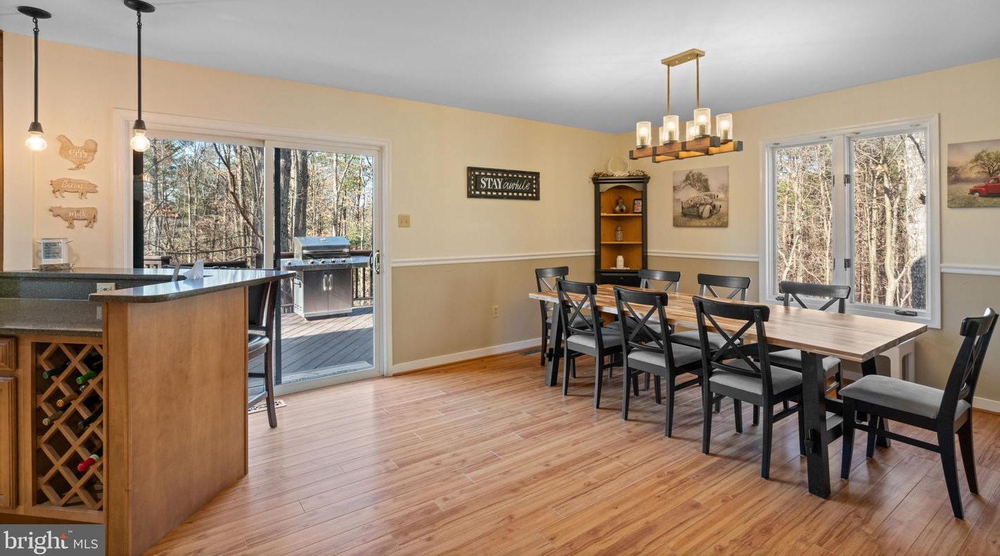 489 Estate Dr, Winchester VA  22603-2402 exterior