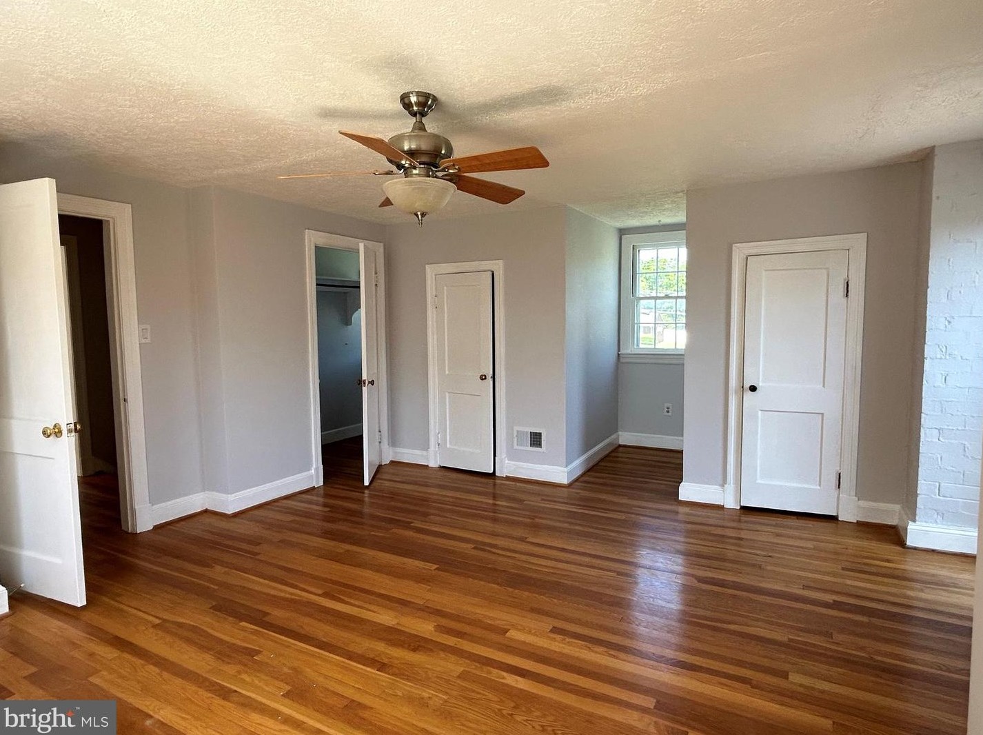 1204 Martinsburg Pike, Winchester VA  22603-5426 exterior