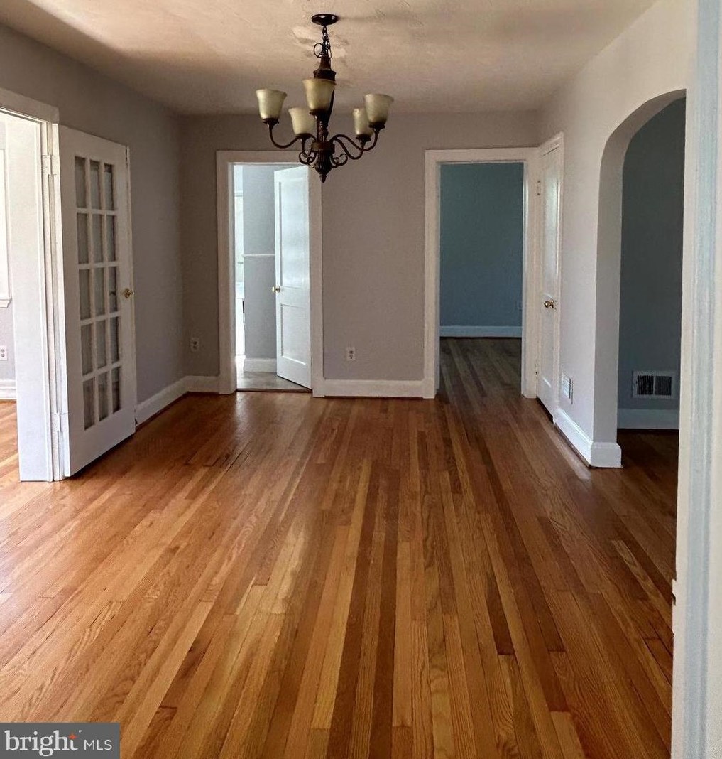 1204 Martinsburg Pike, Winchester VA  22603-5426 exterior