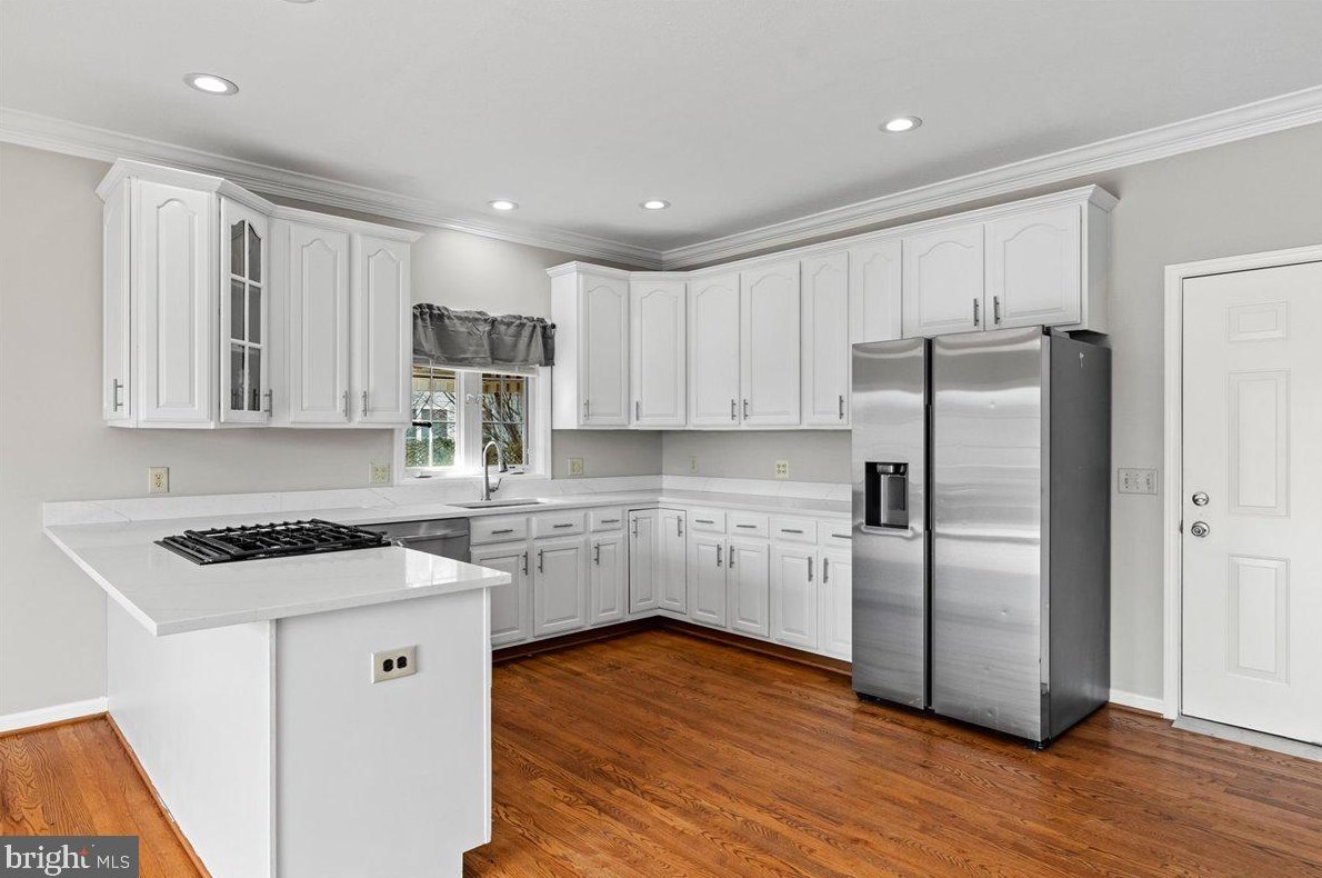 135 Caspian Dr, Stephens City VA  22655-4806 exterior