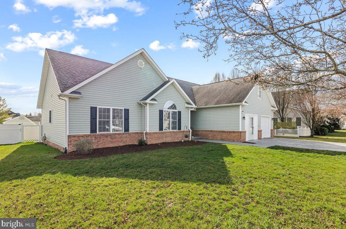 135 Caspian Dr, Stephens City, VA 22655