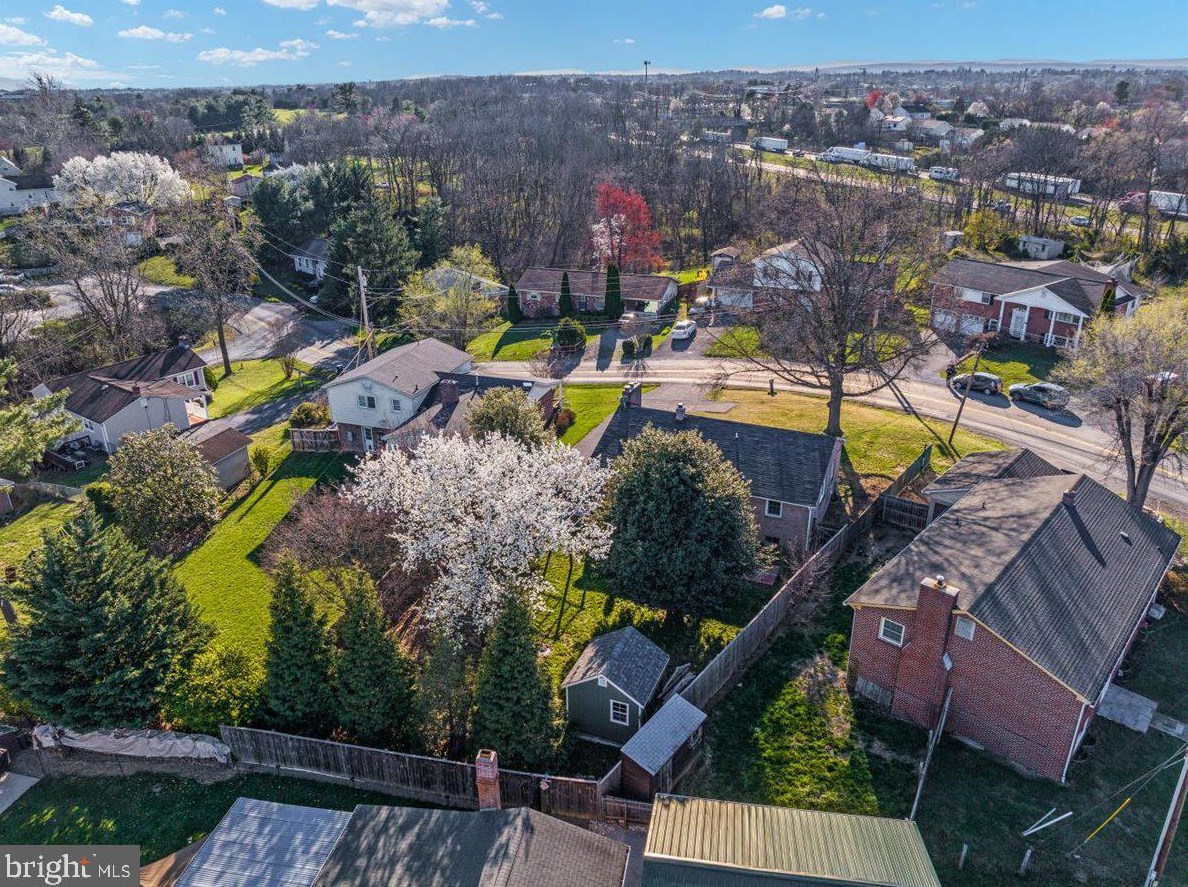 141 Wilkins Dr, Winchester VA  22602-6034 exterior