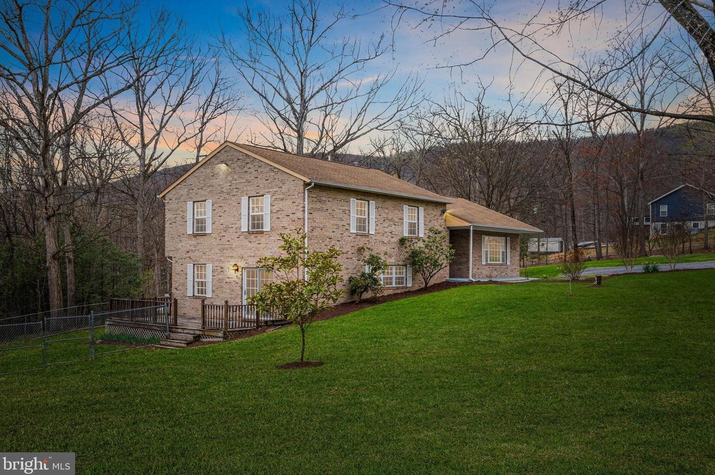 501 Hickory Trl, Winchester, VA 22602-1539
