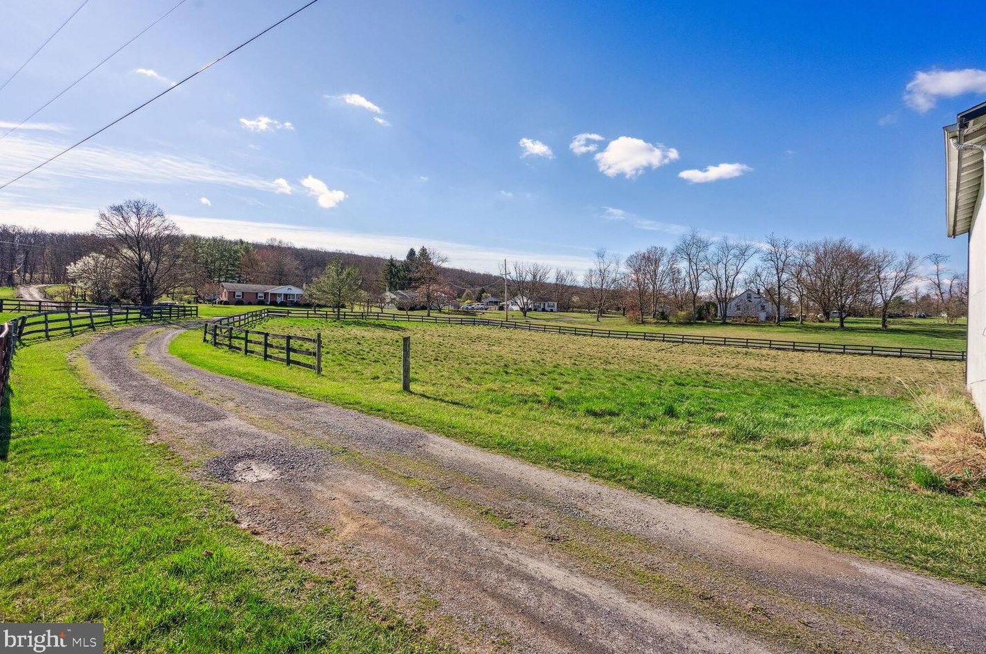 292 Marple Rd, Winchester VA  22603-4142 exterior