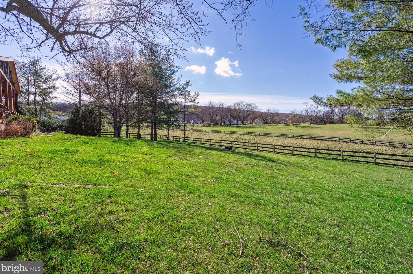 292 Marple Rd, Winchester VA  22603-4142 exterior