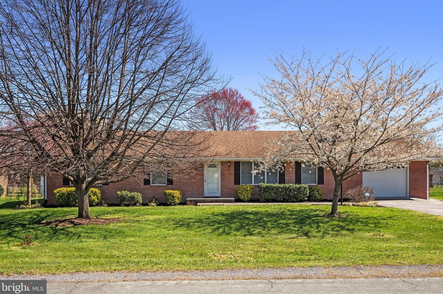 108 Wakeland Dr, Stephens City, VA 22655