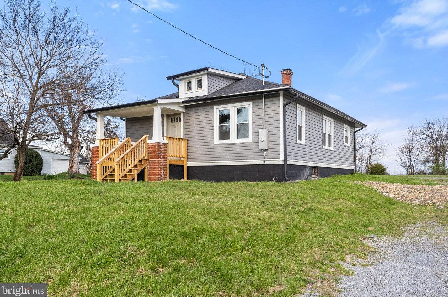 152 Denny Ln, Winchester, VA 22603