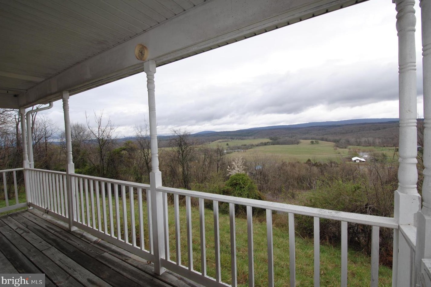 1742 Back Mountain Rd, Winchester VA  22602-1902 exterior