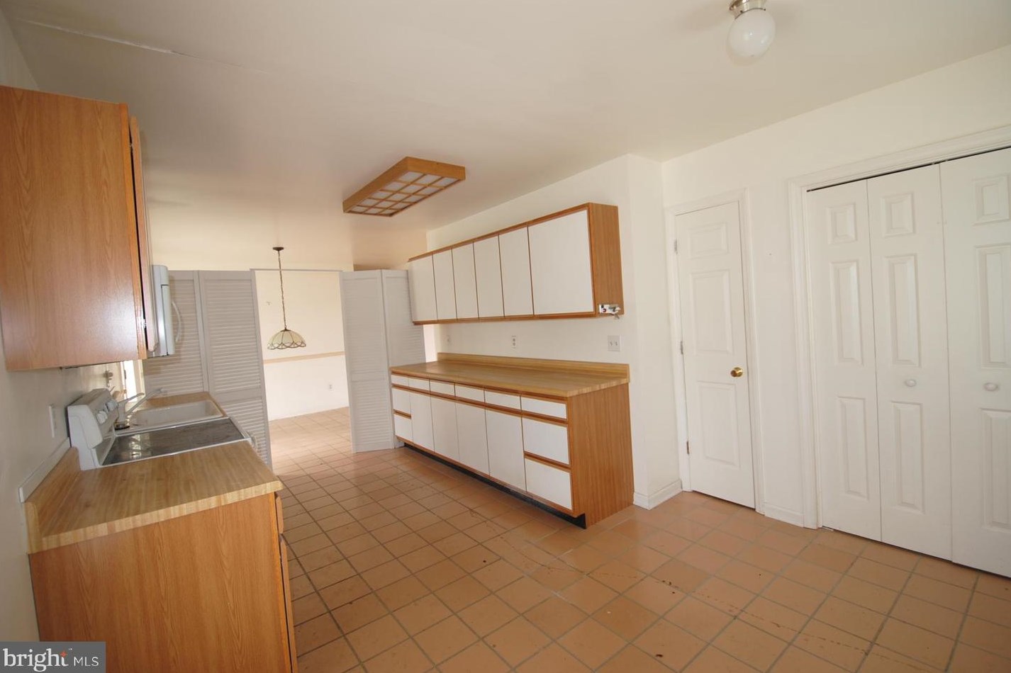 1742 Back Mountain Rd, Winchester VA  22602-1902 exterior