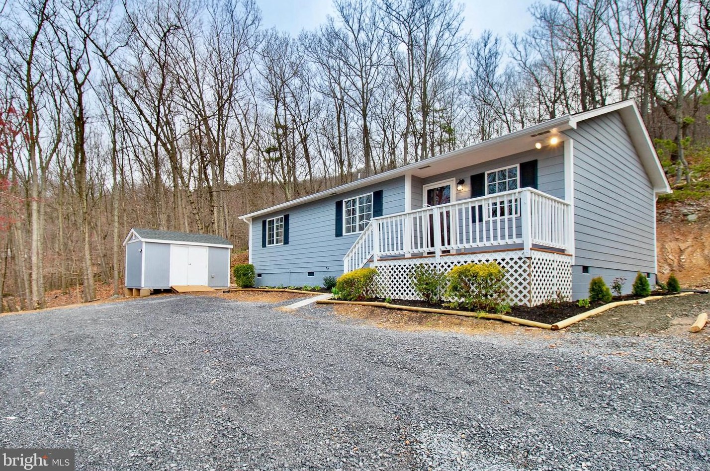 234 Fox Run Ln, Winchester, VA 22602