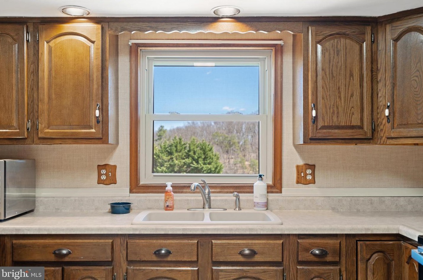 208 Sorrel Ln, Winchester VA  22602-4756 exterior