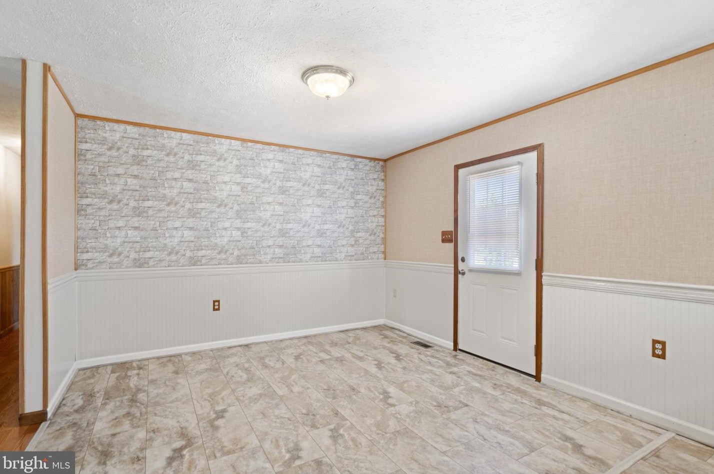 208 Sorrel Ln, Winchester VA  22602-4756 exterior