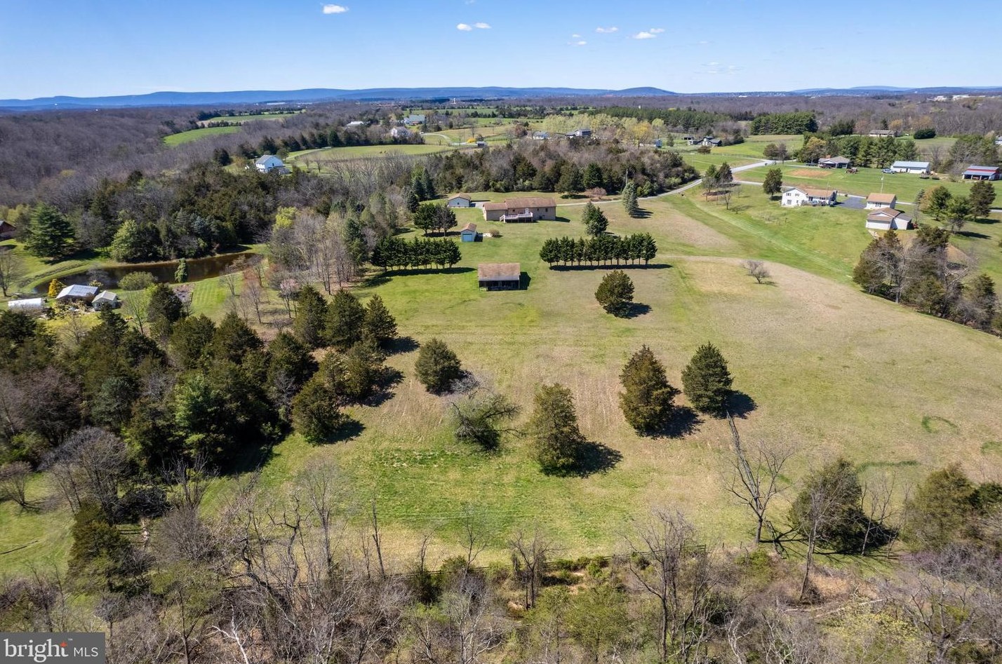 208 Sorrel Ln, Winchester VA  22602-4756 exterior