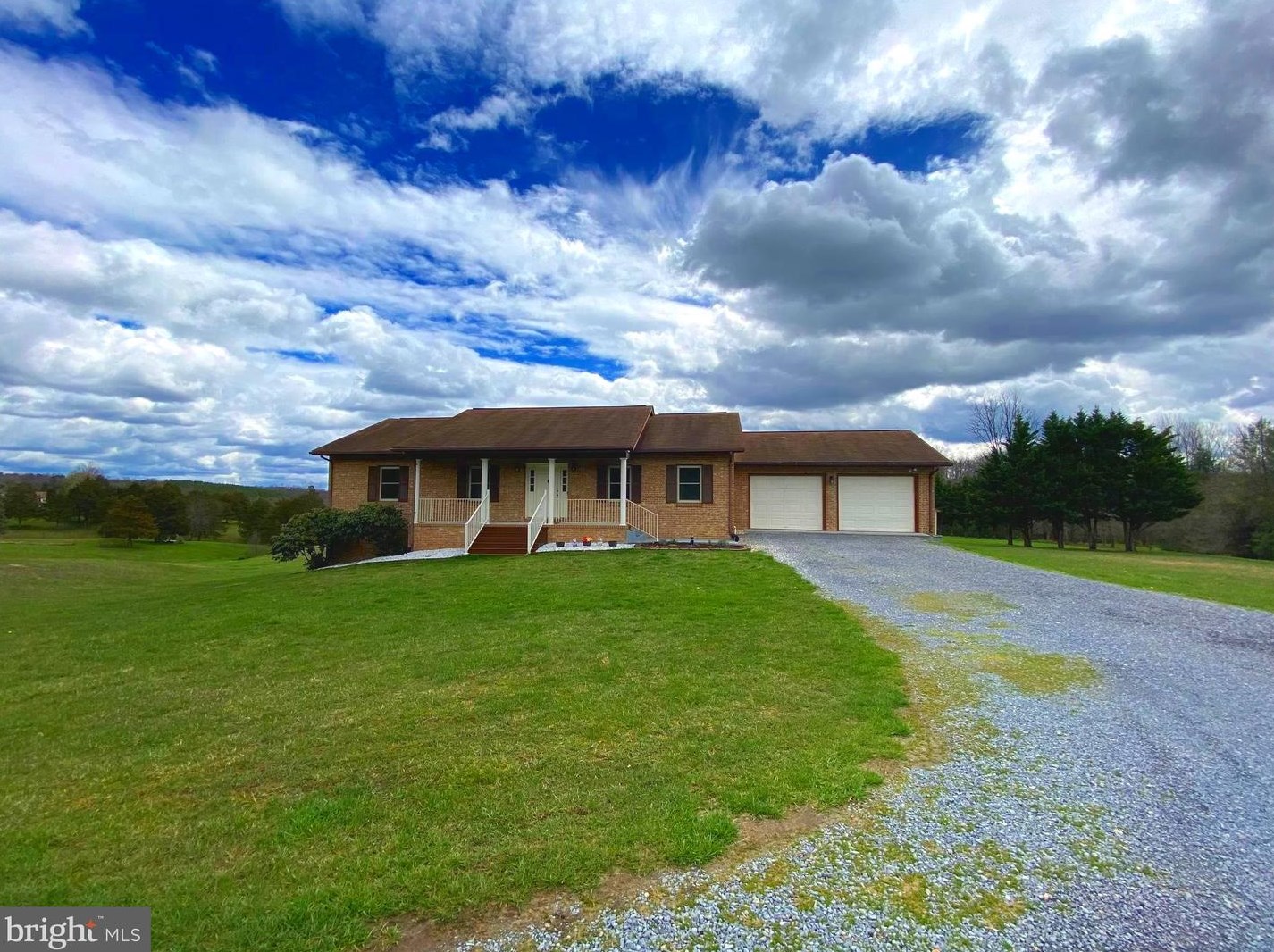 208 Sorrel Ln, Winchester VA  22602-4756 exterior