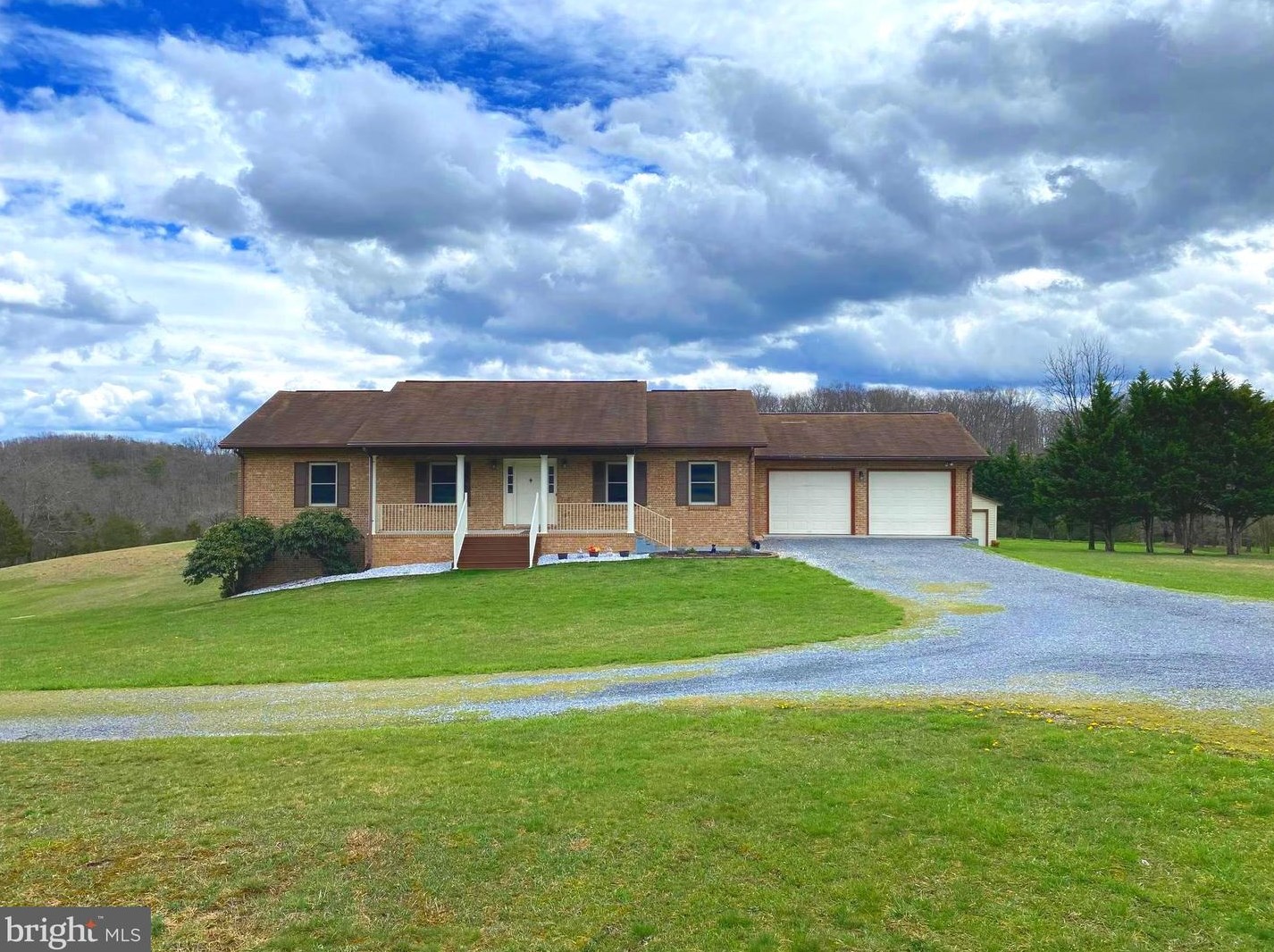 208 Sorrel Ln, Winchester VA  22602-4756 exterior