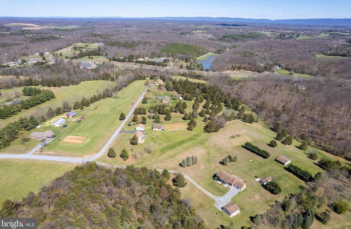 208 Sorrel Ln, Winchester VA  22602-4756 exterior