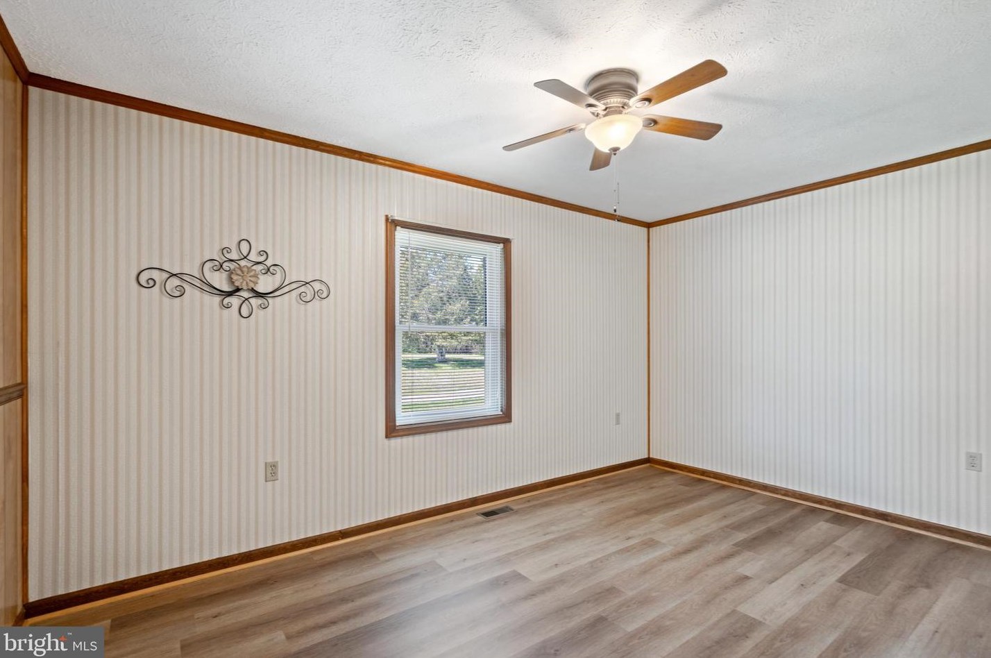 208 Sorrel Ln, Winchester VA  22602-4756 exterior