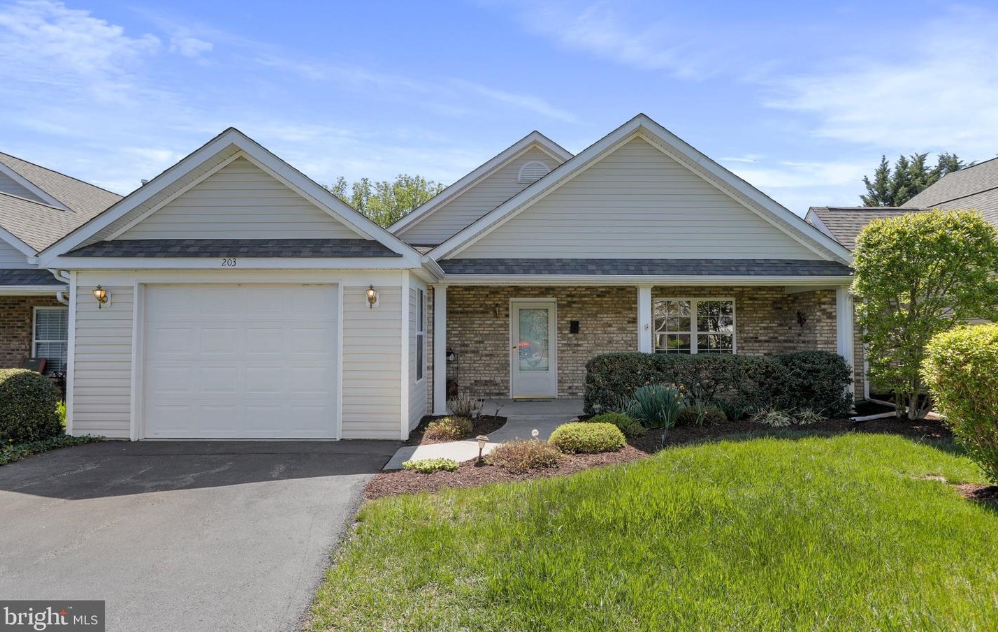203 Rosewood Ln, Winchester, VA 22602