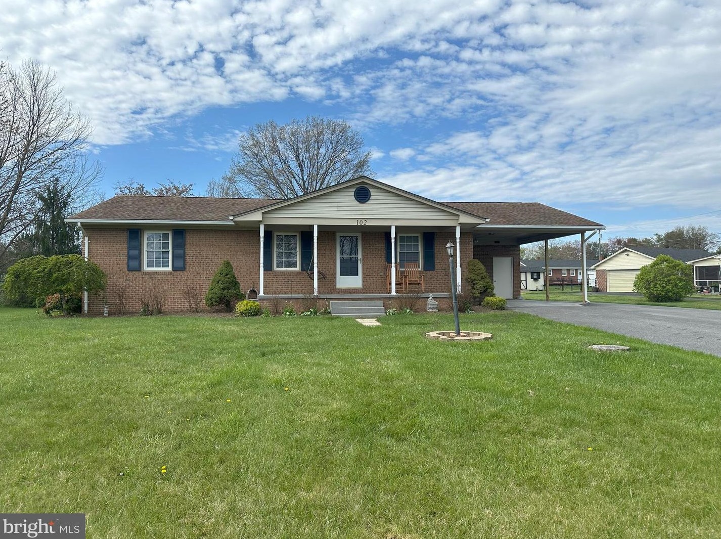102 Frederick Rd, Stephens City, VA 22655
